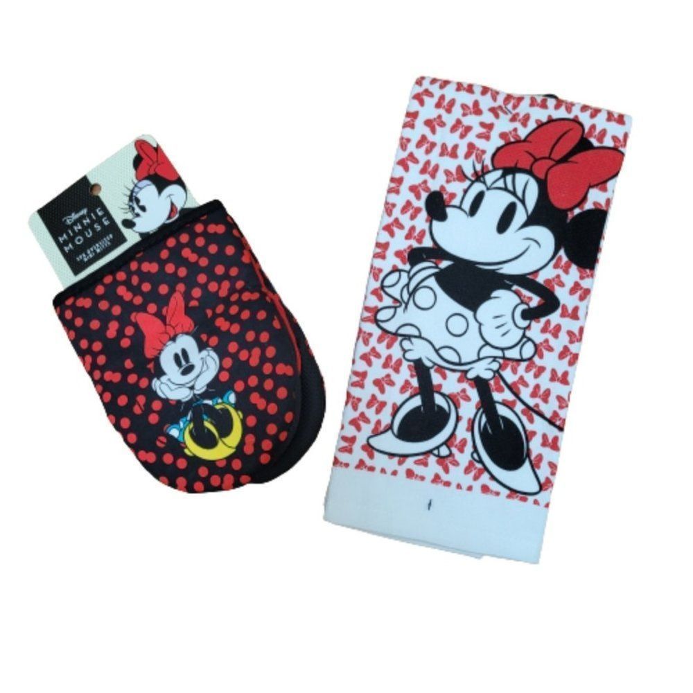 Set of Disney Minnie Mouse oven mitts and tea/ dish/ kitchen towels